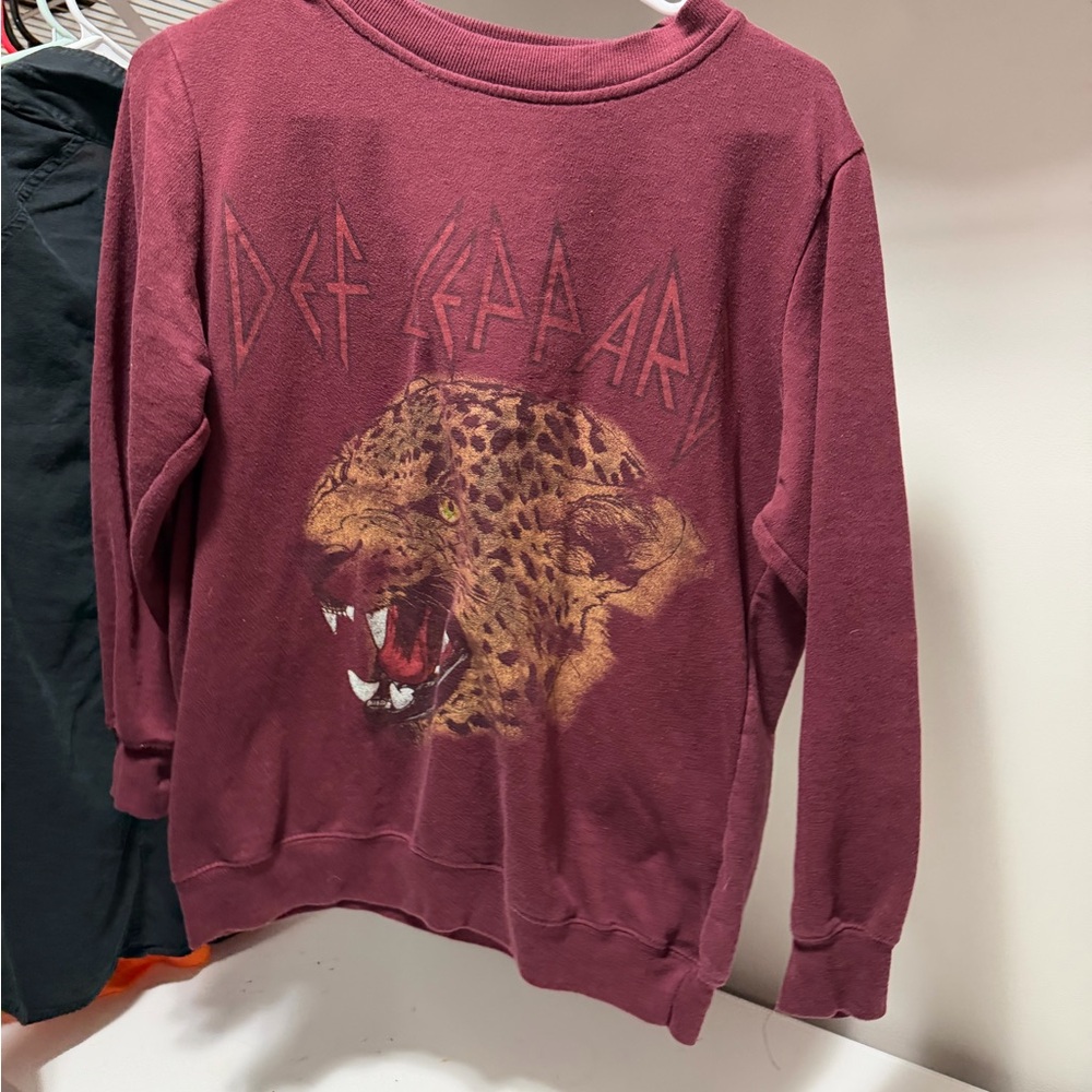 Def Leppard Maroon Sweatshirt with Leopard Graphic